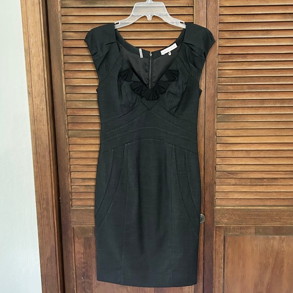 Rebecca Taylor Dark Gray Sheath with Black Ruffle V-Neck, Size 4 - Picture 5 of 7